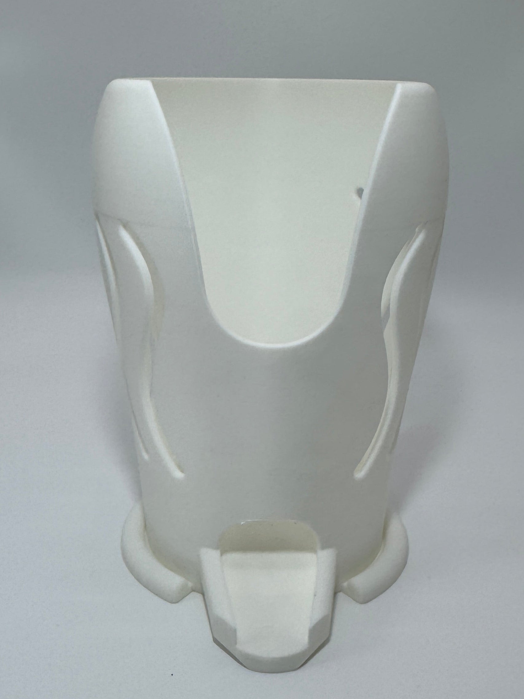 Kitchen sink accessories holder with drain